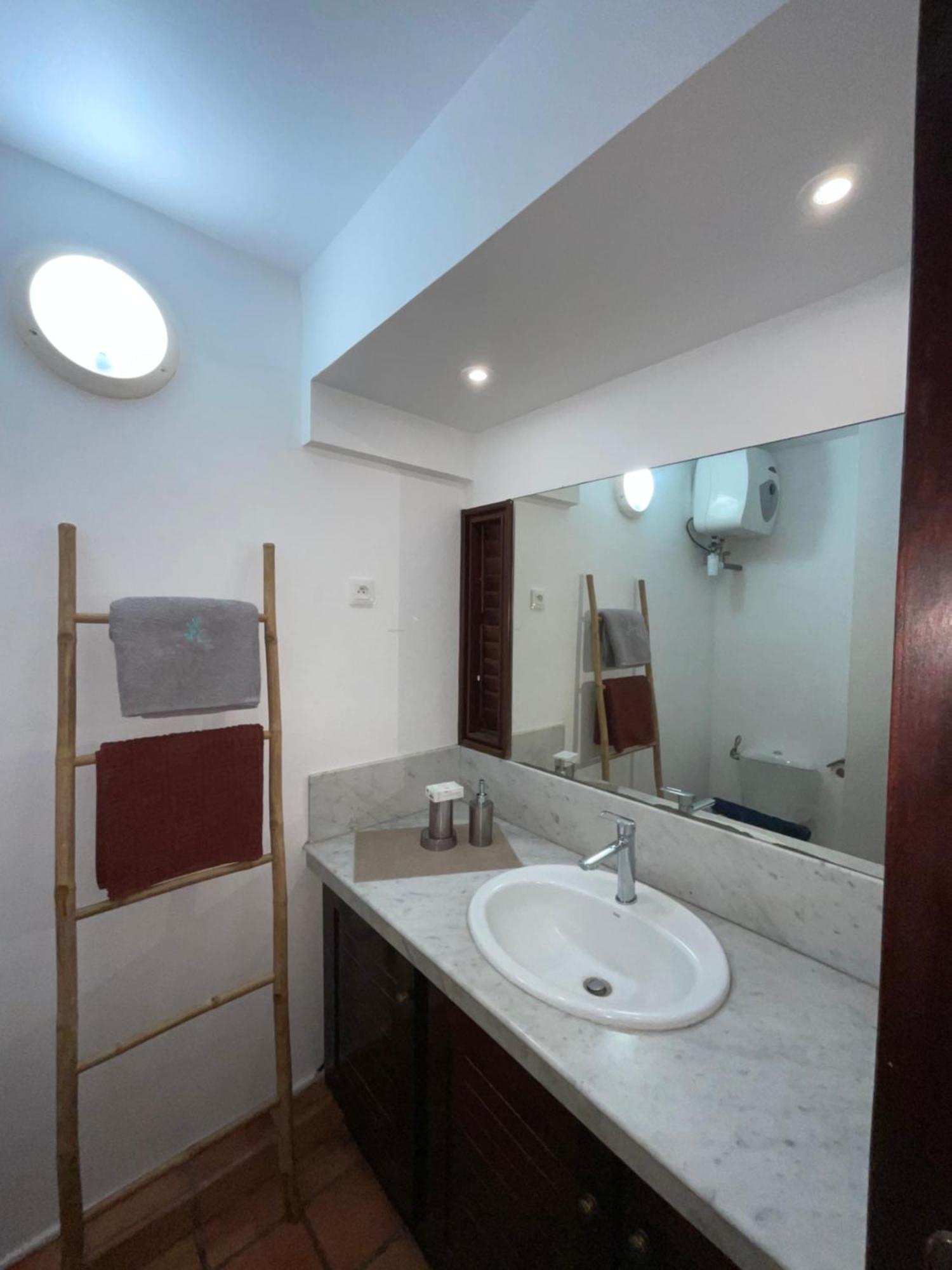 Ananas Premium - Sejour Detente T2 Vue Mer Avec Balcon Prive A Tartane La Trinite Exterior photo